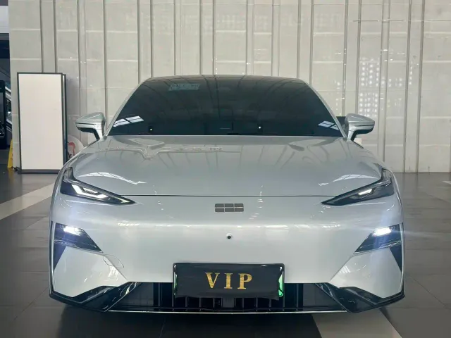 Geely Galaxy Galaxy E8 2024 665km RWD Starship Voyager Edition — Фото автомобиля 2