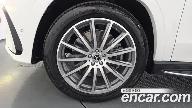 Mercedes-Benz GLS-Class — Фото автомобиля 4