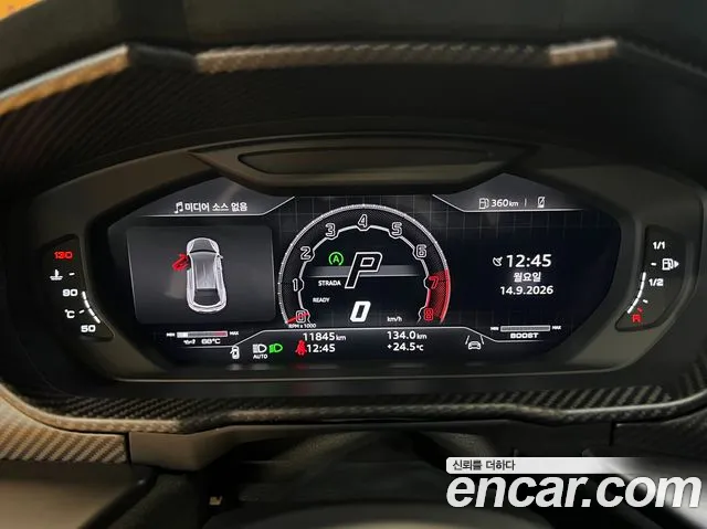 Lamborghini Urus — Фото автомобиля 10