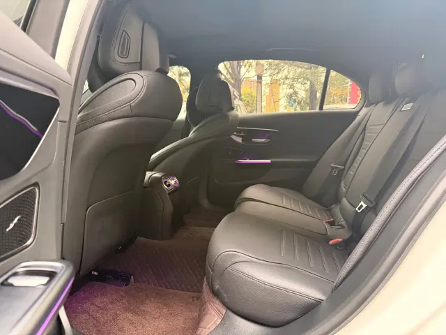 Mercedes-Benz C-Class — Фото автомобиля 18