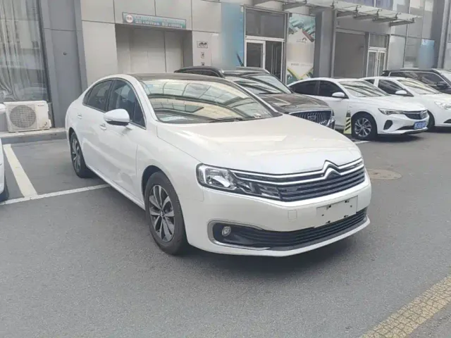 Citroen C6 — Фото автомобиля 3