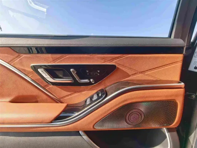 Mercedes-Benz Maybach S-Class — Фото автомобиля 12