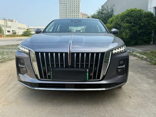 Hongqi H5 PHEV — Фото автомобиля 2
