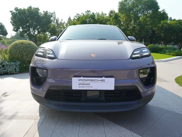 Porsche Macan EV — Фото автомобиля 2