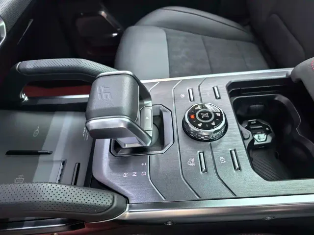 Jetour T2 — Фото автомобиля 16