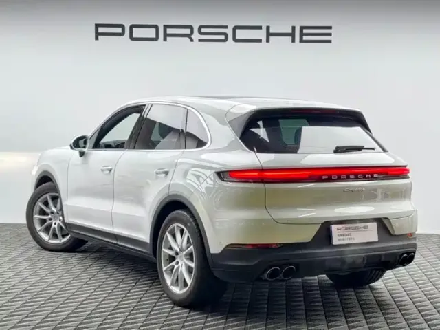 Porsche Cayenne — Фото автомобиля 6