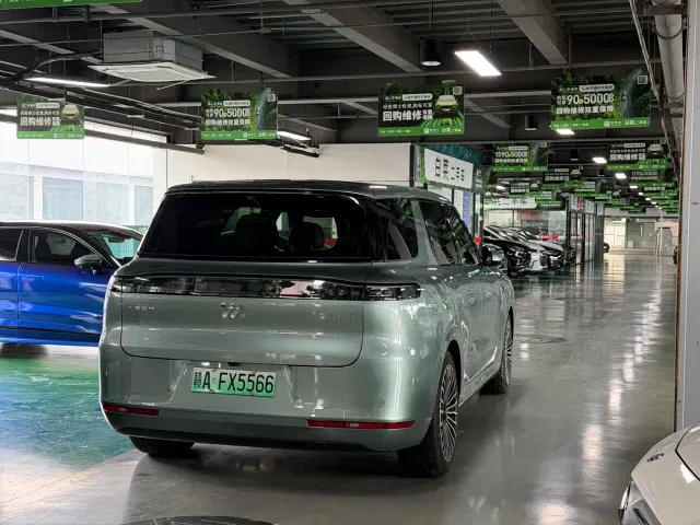IM Motors LS8 — Фото автомобиля 6
