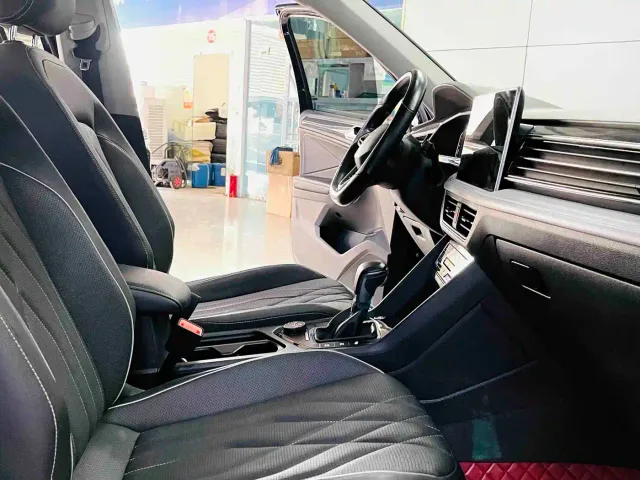 Volkswagen Tiguan L — Фото автомобиля 6
