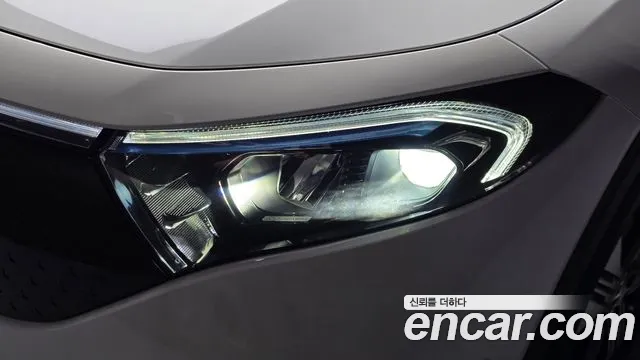 Mercedes-Benz EQB — Фото автомобиля 22
