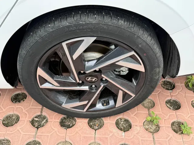 Hyundai Elantra — Фото автомобиля 8