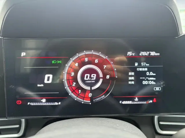 Hyundai Elantra — Фото автомобиля 24