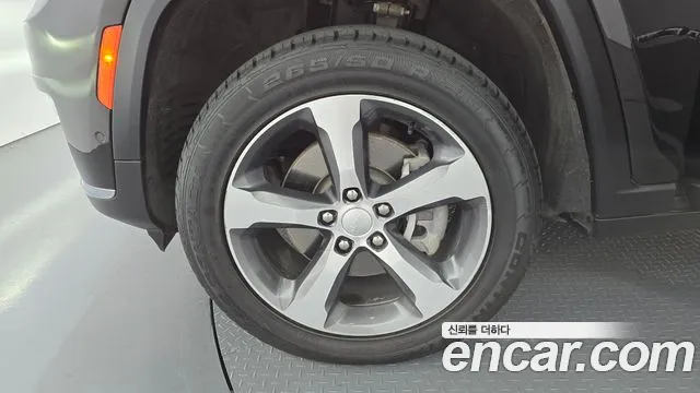 Jeep Cherokee WL — Фото автомобиля 4
