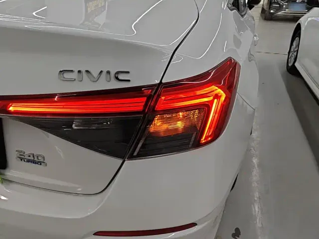 Honda Civic — Фото автомобиля 7