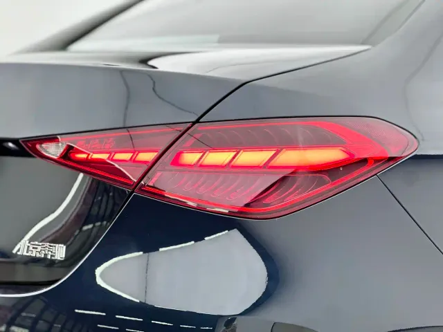 Mercedes-Benz C-Class — Фото автомобиля 9
