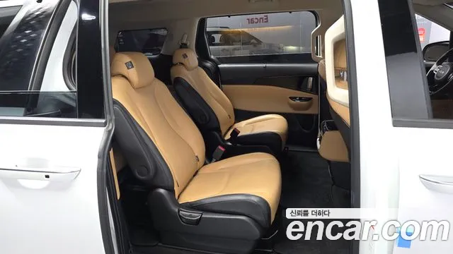 Kia Canival Carnival 4 поколение Бензин 9 мест Noblesse — Фото автомобиля 12