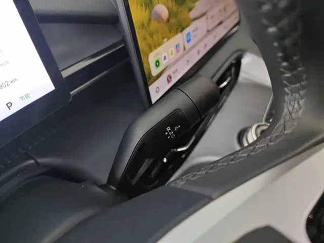 Geely Galaxy E5 — Фото автомобиля 13