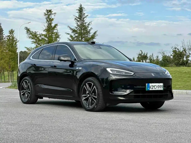 Aito M5 — Фото автомобиля 3