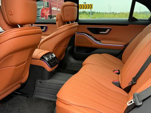 Mercedes-Benz S-Class — Фото автомобиля 6