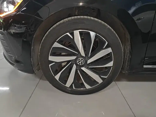 Volkswagen Passat — Фото автомобиля 22