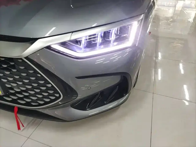 BYD Han — Фото автомобиля 23