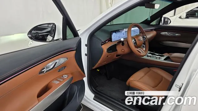 Genesis GV70 — Фото автомобиля 10