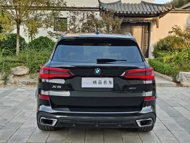BMW X5 — Фото автомобиля 6