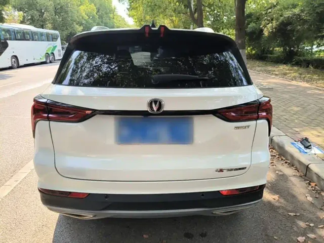 Changan CS75 Plus — Фото автомобиля 5