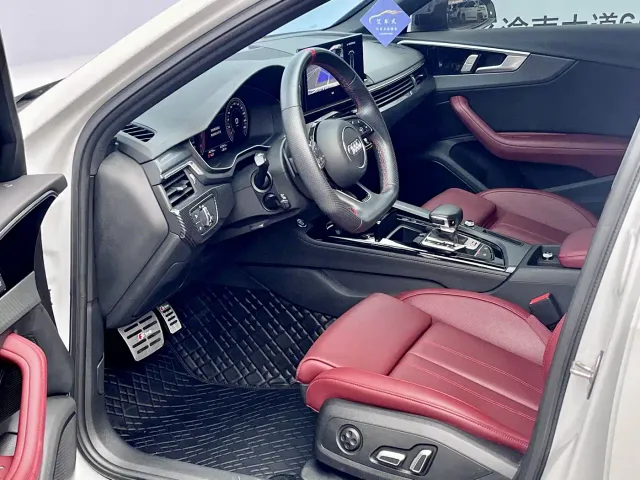 Audi A4L — Фото автомобиля 7