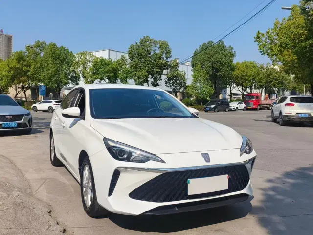 Фотография автомобиля — Roewe i5