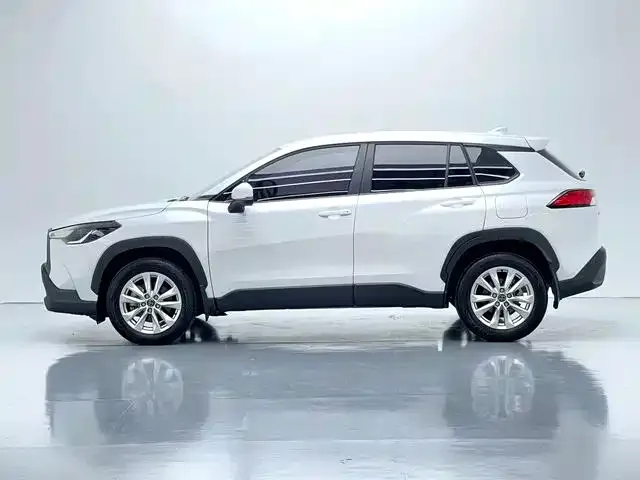 Toyota Corolla Cross — Фото автомобиля 7