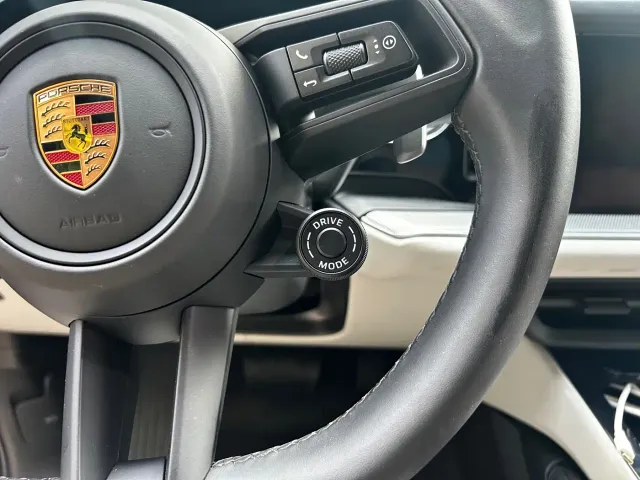Porsche Cayenne — Фото автомобиля 18