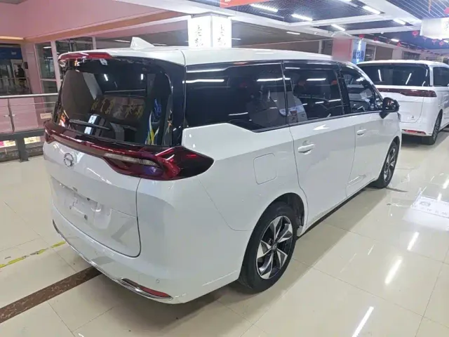 GAC Trumpchi M6 — Фото автомобиля 6
