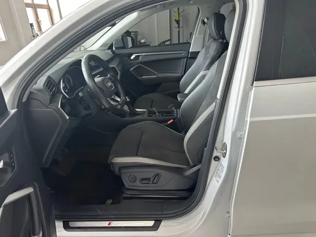 Audi Q3 — Фото автомобиля 5