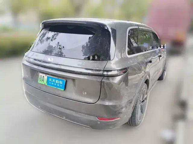 Li Auto L9 — Фото автомобиля 2
