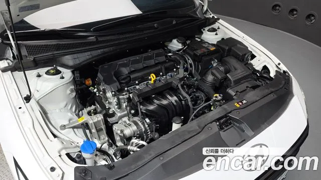 Hyundai Avante — Фото автомобиля 9