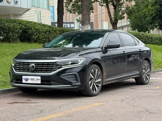 Фотография автомобиля — Volkswagen Passat