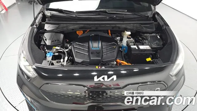 Kia Niro — Фото автомобиля 6