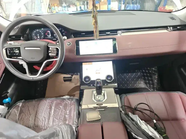 Land Rover Range Rover Evoque — Фото автомобиля 12