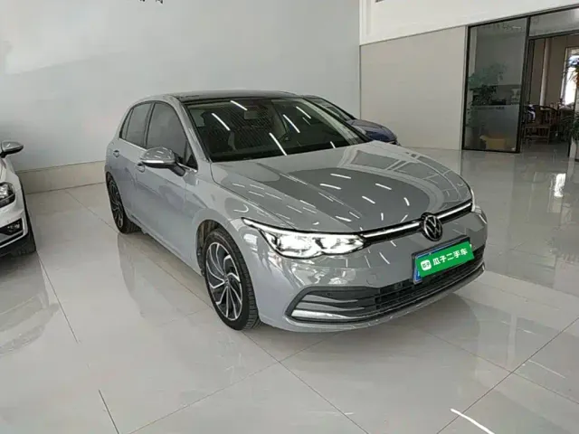 Volkswagen Golf — Фото автомобиля 3
