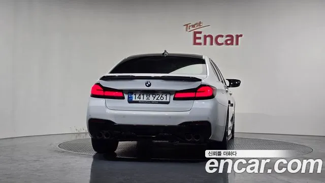 BMW 5 Series G30 — Фото автомобиля 4