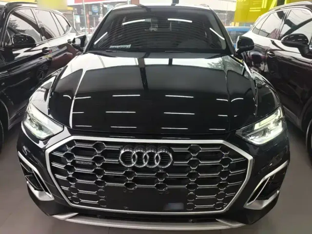 Audi Q5L — Фото автомобиля 2
