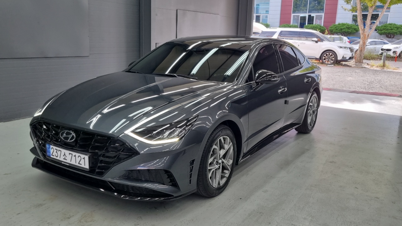 Фотография автомобиля — Hyundai Sonata DN8
