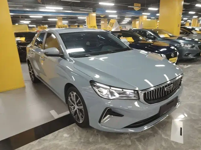 Geely Emgrand — Фото автомобиля 3