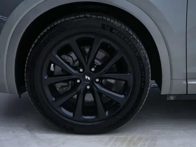 Li Auto ONE — Фото автомобиля 10