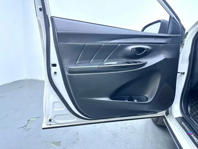 Toyota YARiS L Zhi Xuan — Фото автомобиля 18