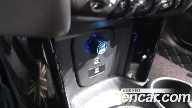 Mini Cooper Cooper Classic Plus — Фото автомобиля 12