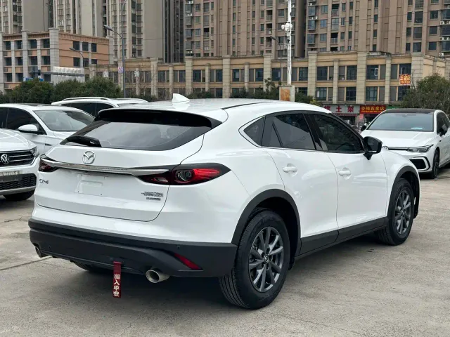 Mazda CX-4 — Фото автомобиля 9
