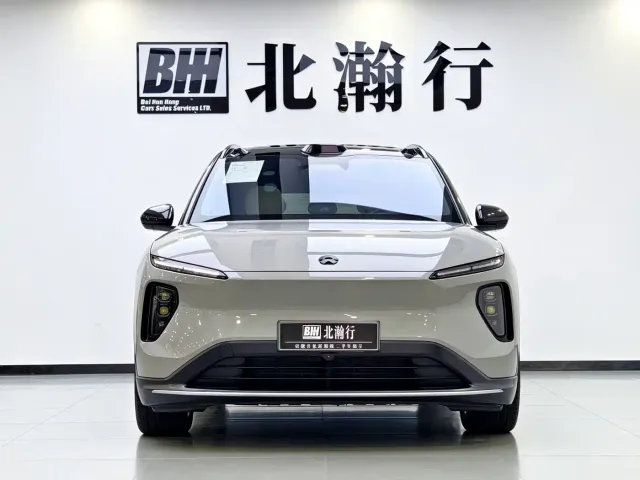Nio ES6 — Фото автомобиля 2