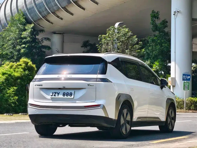 GAC Aion Y — Фото автомобиля 6