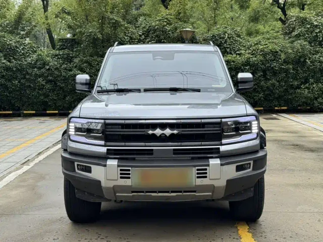 BYD FangChengBao Leopard 5 — Фото автомобиля 3